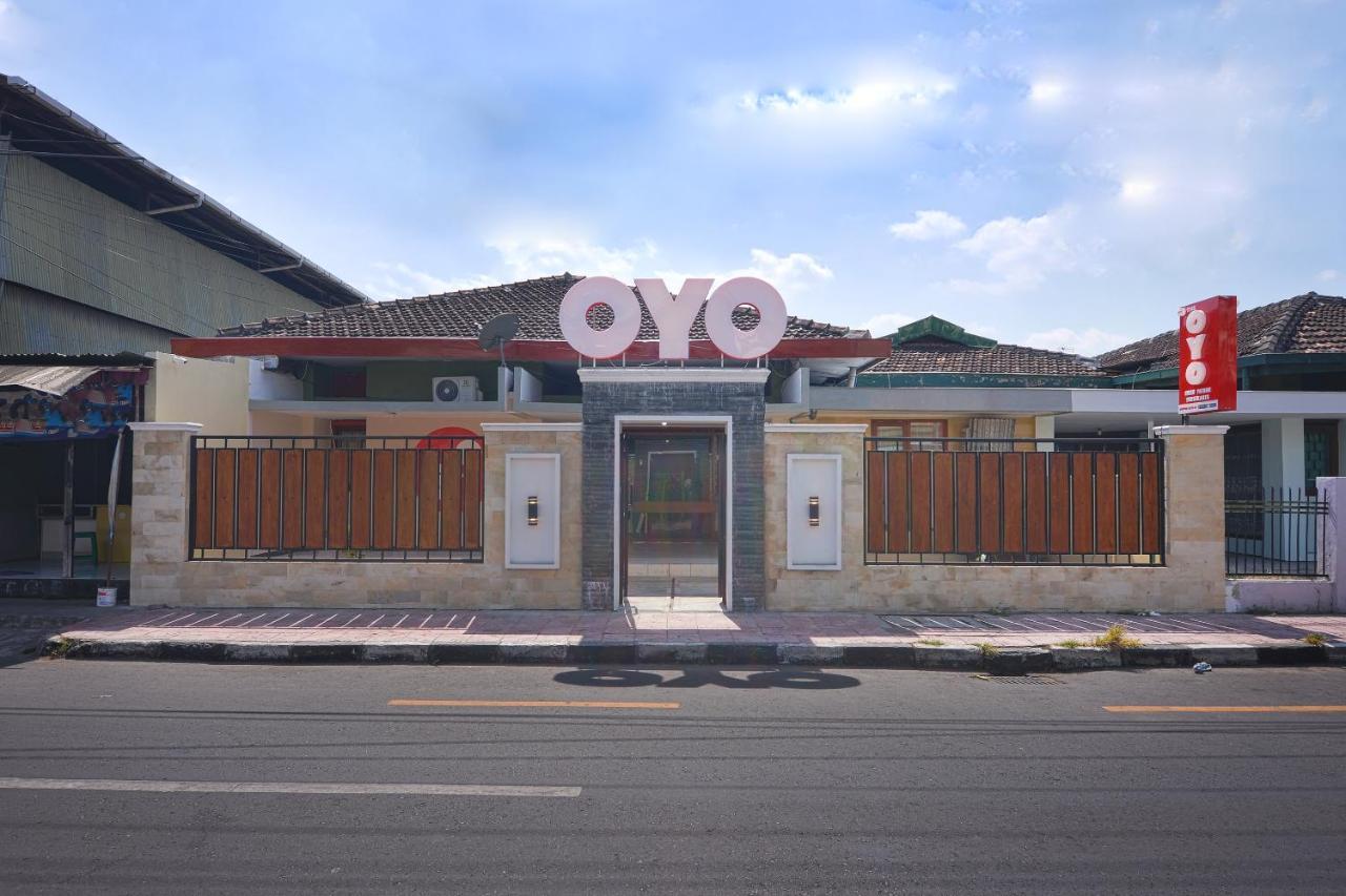 Super Oyo 1046 Omah Pathok Hotel Yogyakarta Exterior photo