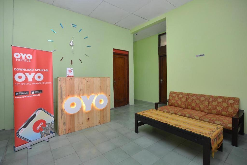Super Oyo 1046 Omah Pathok Hotel Yogyakarta Exterior photo