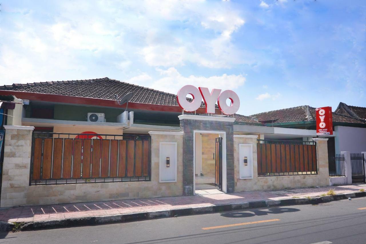 Super Oyo 1046 Omah Pathok Hotel Yogyakarta Exterior photo